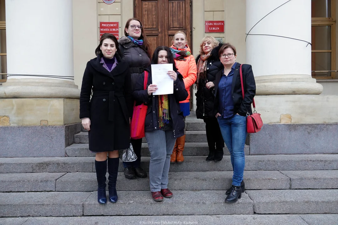 Lublin: Chcą zakazu eksponowania zdjęć martwych płodów. Powstał projekt uchwały - Zdjęcie główne