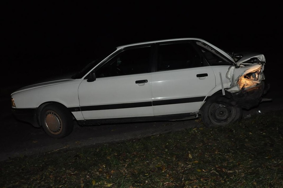 Najechał na jadące przed nim auto - Zdjęcie główne