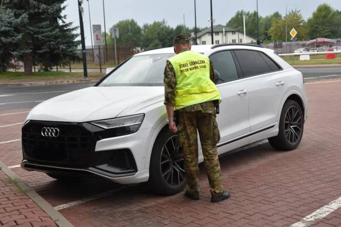 Terespol: Na szlabanie skradzione audi za 550 tys. zł - Zdjęcie główne