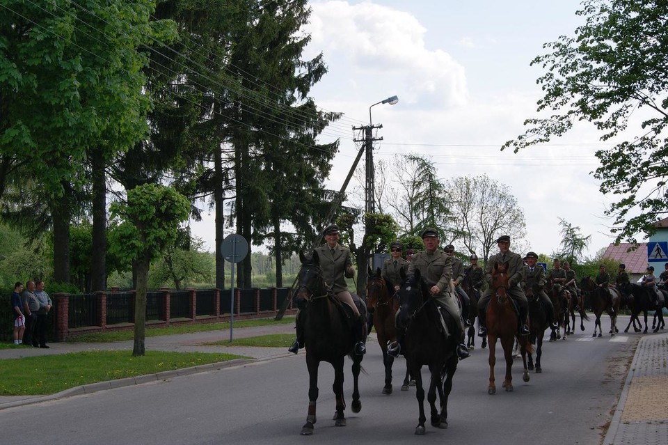 Na polowanie do stadniny - Zdjęcie główne