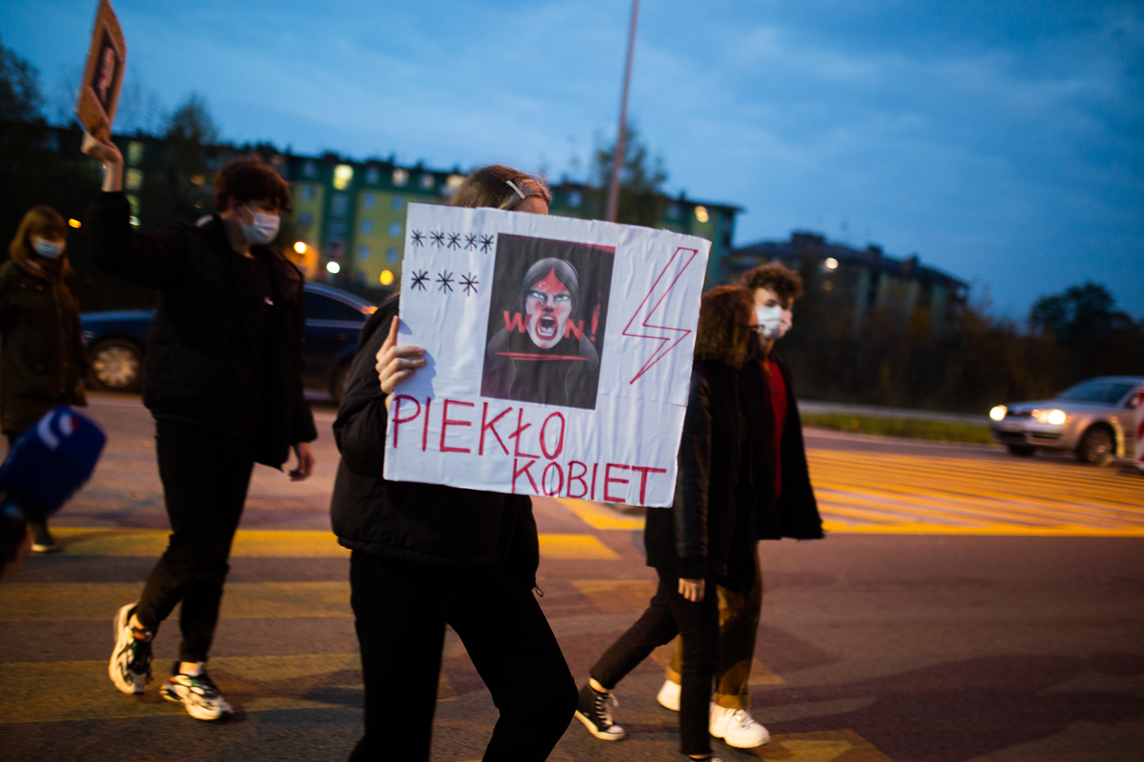 Kobiety protestują. Wyszły na ulicę. (ZDJĘCIA) - Zdjęcie główne