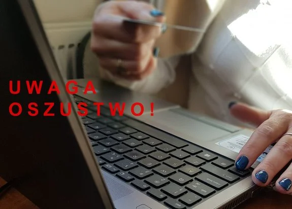 Gmina Biała Podlaska: Przy sprzedaży internetowej straciła ponad 2 tys. zł. Chciała sprzedać ubranka - Zdjęcie główne