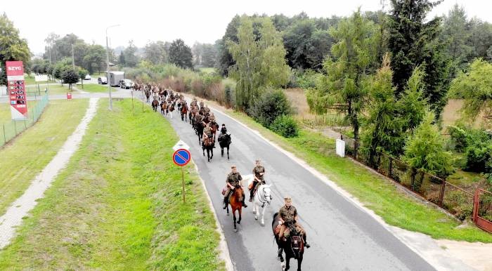 Konna pielgrzymka w hołdzie kawalerii - Zdjęcie główne