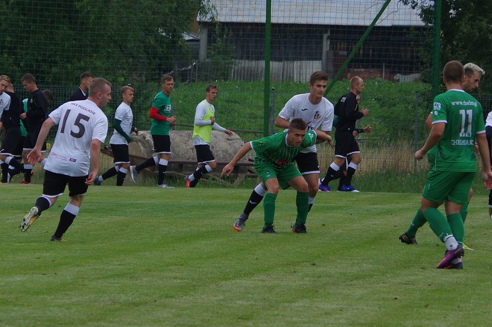 Podlasie przegrało z Olimpią Zambrów - Zdjęcie główne