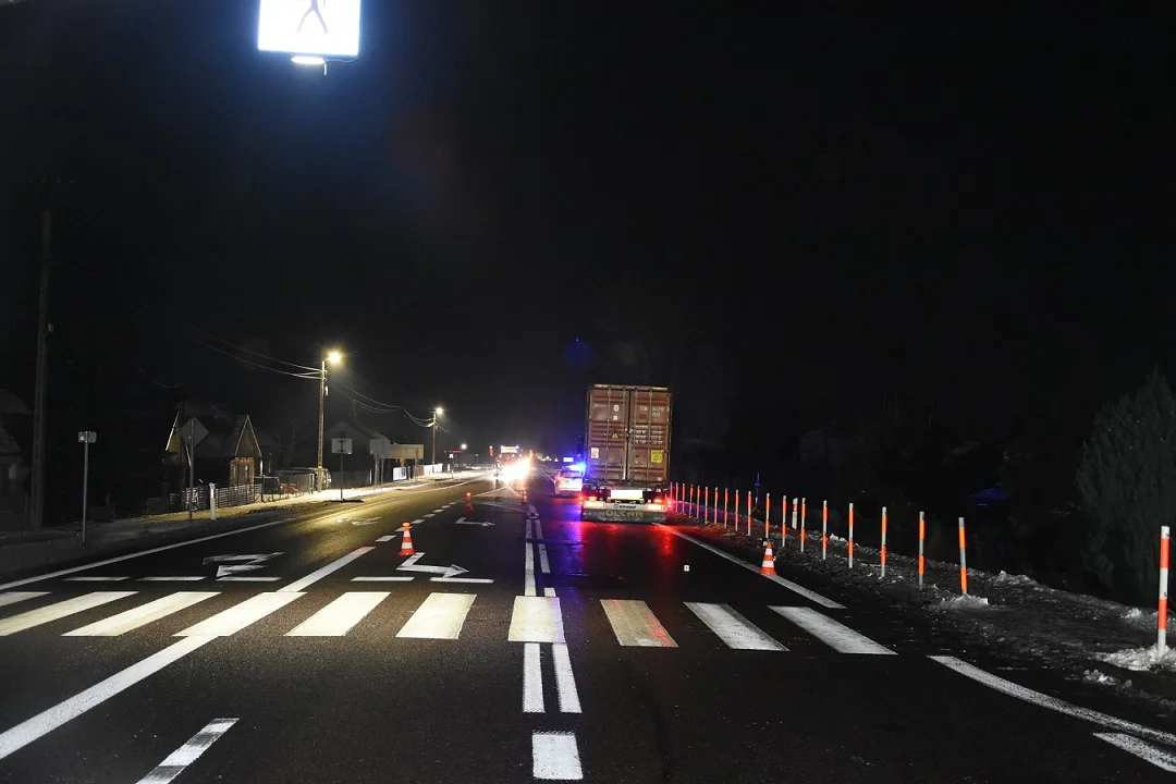 Powiat bialski: Ciężarówka potrąciła pieszego na pasach - Zdjęcie główne