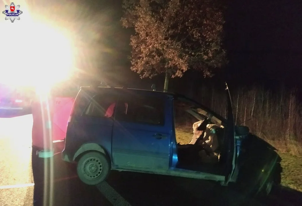 Zaścianki: Kierowca mercedesa zginął podczas zawracania - Zdjęcie główne