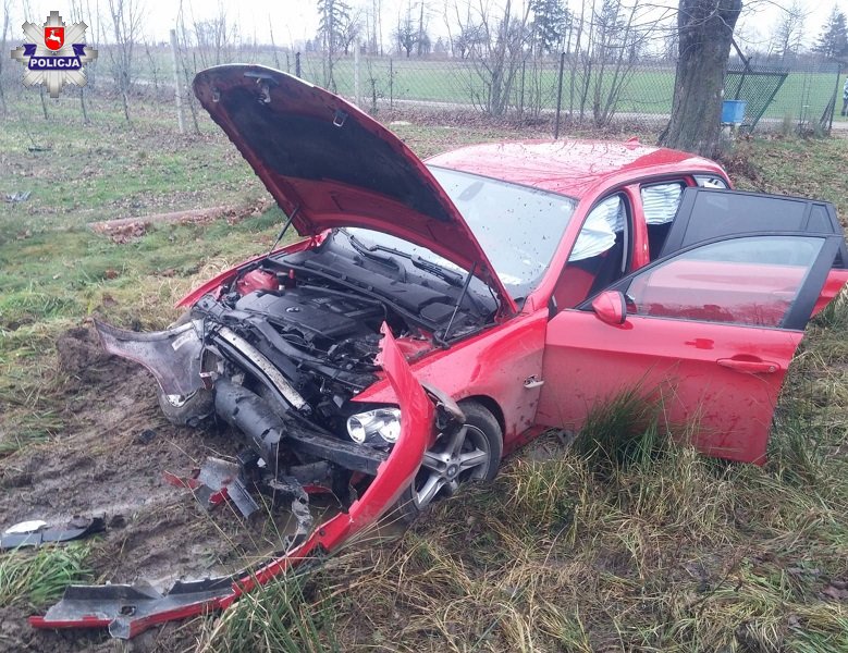 Horodyszcze: BMW zjechało na betonowy przepust - Zdjęcie główne