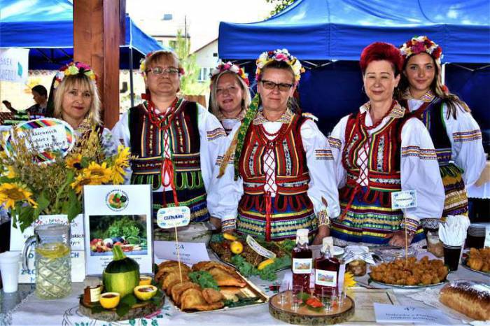 Kuszą wdziękiem oraz tatarskimi i żydowskimi przysmakami - Zdjęcie główne