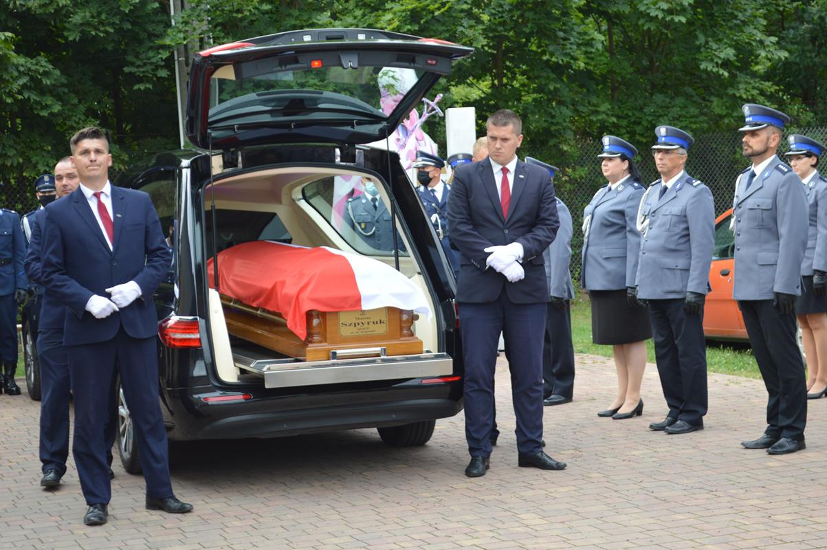 Pożegnaliśmy st. sierż Marcina Szpyruka, który bohatersko uratował tonącą 12-letnią dziewczynkę - Zdjęcie główne
