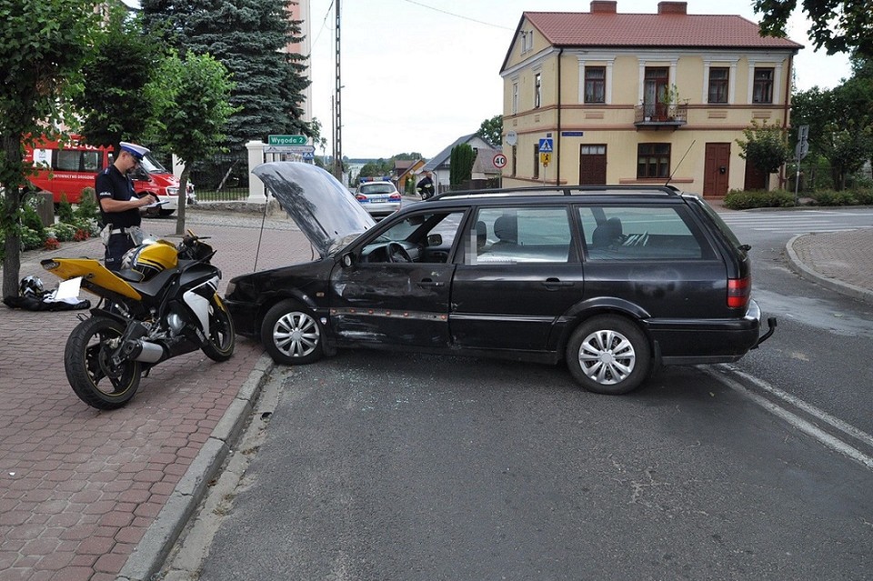 Zderzył się z autem - Zdjęcie główne