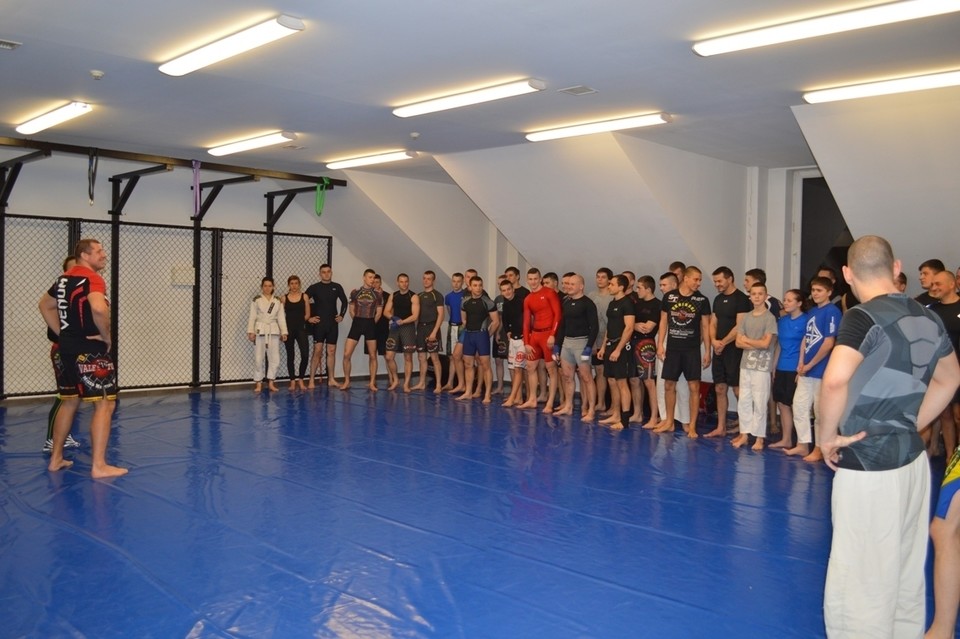 Seminarium szkoleniowe i egzamin na pasy w klubie Okniński Team - Zdjęcie główne
