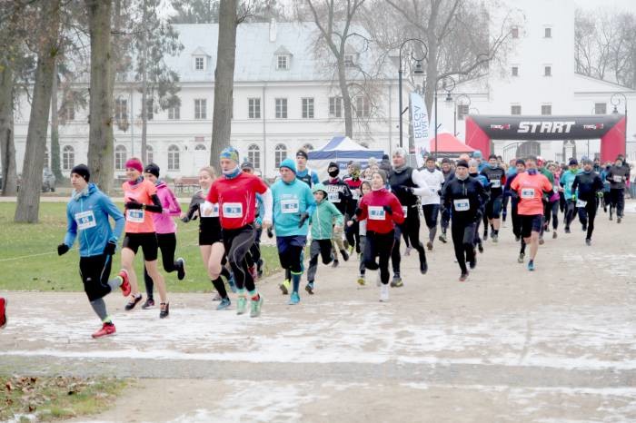 Zdrowo i rodzinnie na biegach Radziwiłłowskich - Zdjęcie główne