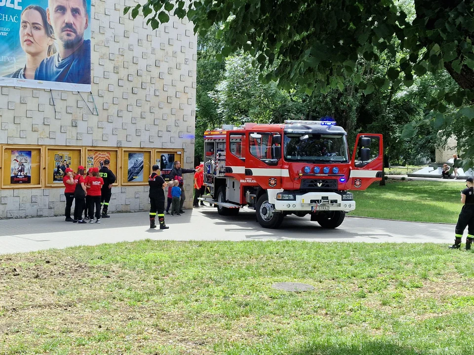 Biała Podlaska : Promowali strażacki film. Zachęcali do wstąpienia do młodzieżowej drużyny - Zdjęcie główne