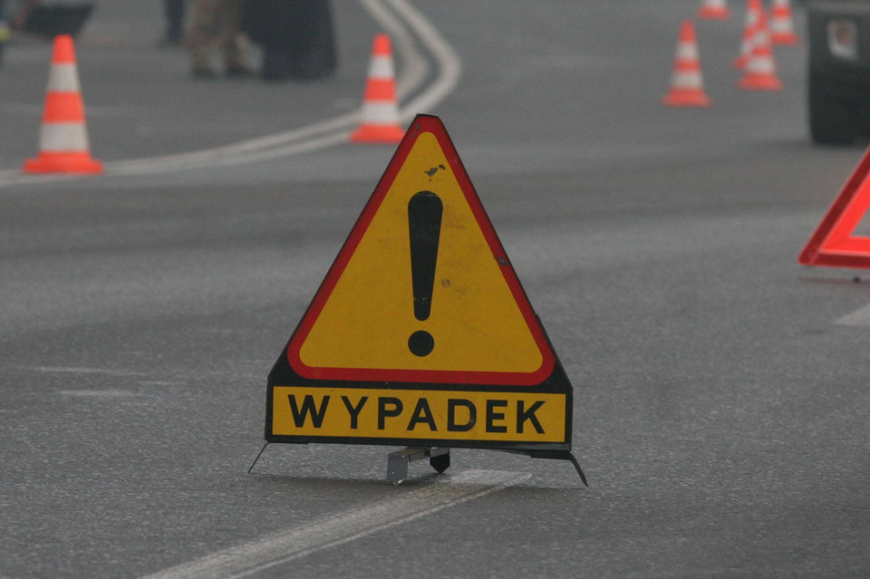 Wypadek na ul. Warszawskiej. Kobieta potrąciła 17-latka na przejściu dla pieszych - Zdjęcie główne