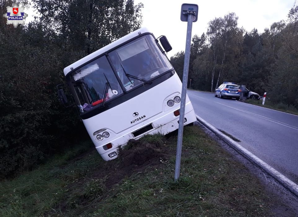 Lebiedziew: 19-latek doprowadził do zderzenia z autobusem - Zdjęcie główne