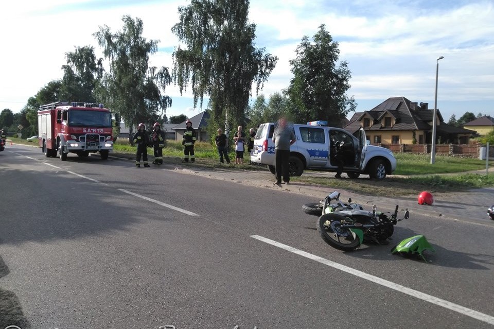 Zderzenia samochodu osobowego z motocyklem (zdjęcia) - Zdjęcie główne