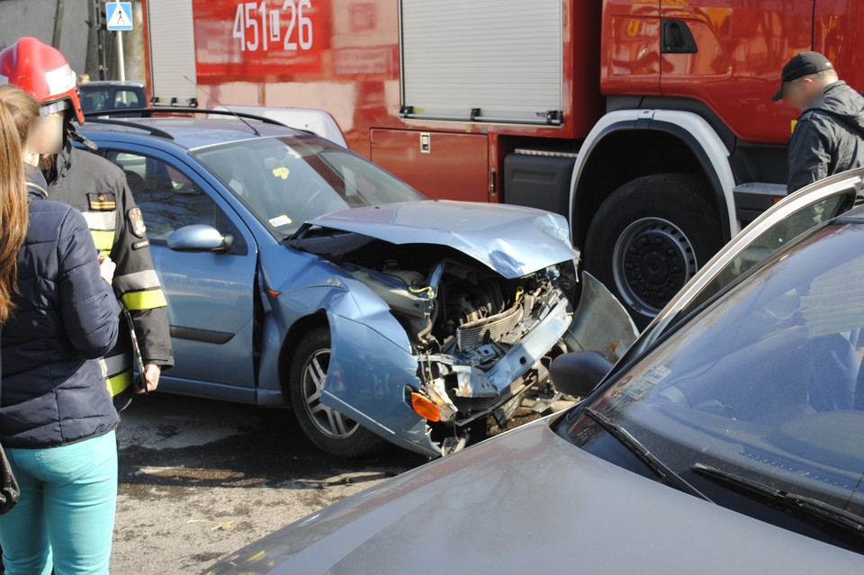 Kolizja Renaulta i Forda - Zdjęcie główne