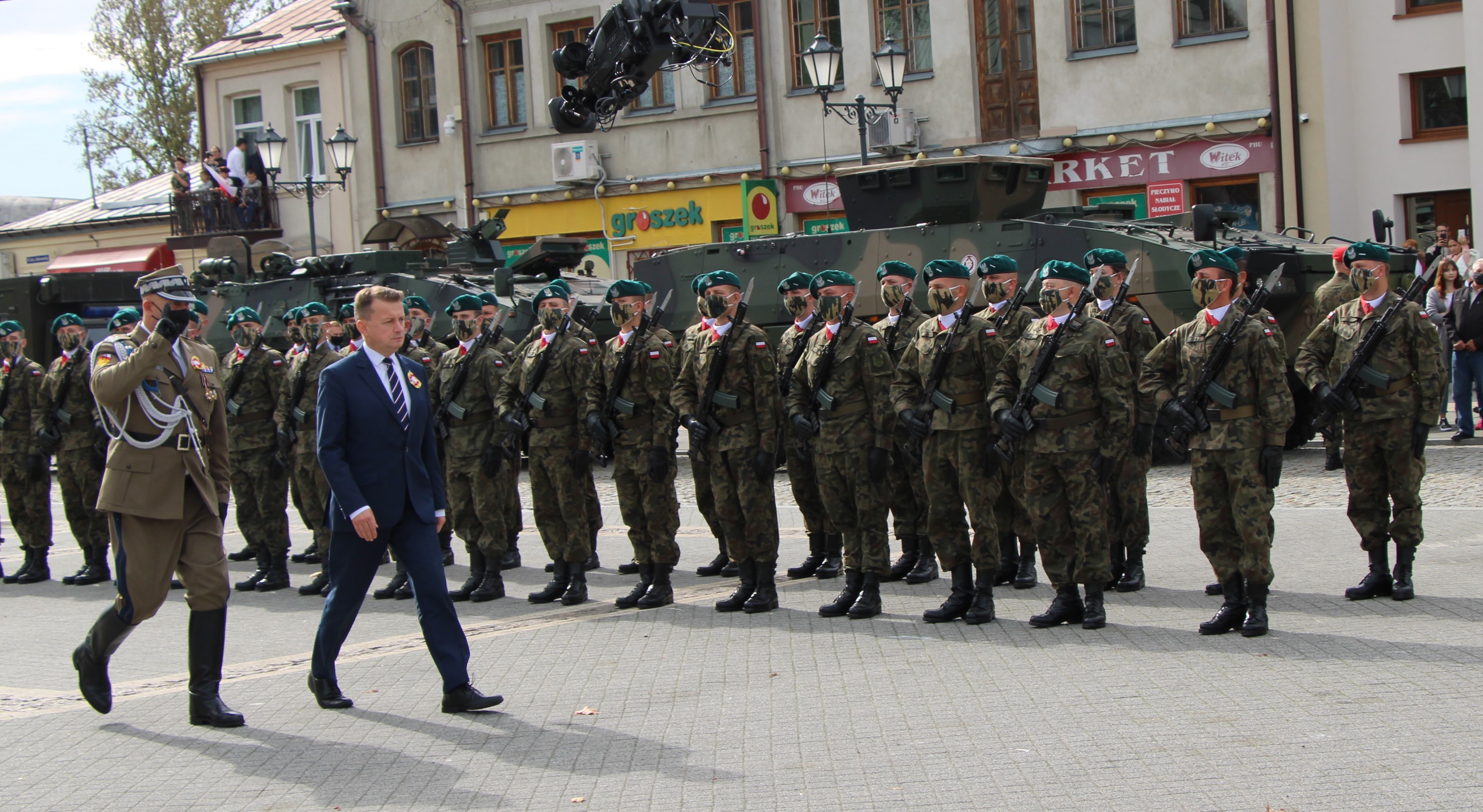 Minister Obrony Narodowej Mariusz Błaszczak i gen. Michał Rohde dokonali przeglądu wojska