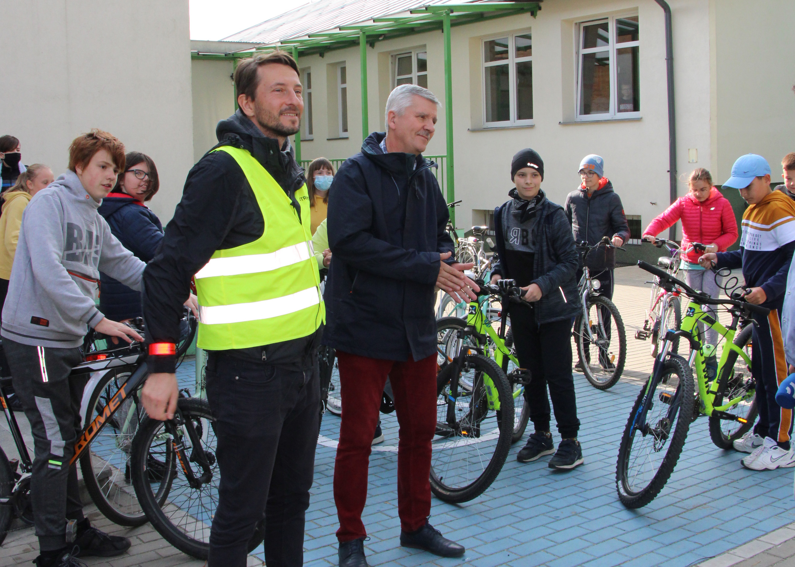 Krzysztof Świć, dyrektor SP nr 4 w Lubartowie  - Bezpieczeństwa nigdy dość.