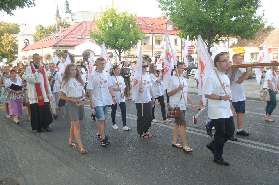 Drugi dzień insygniów Światowych Dni Młodzieży w Lubartowie - Zdjęcie główne