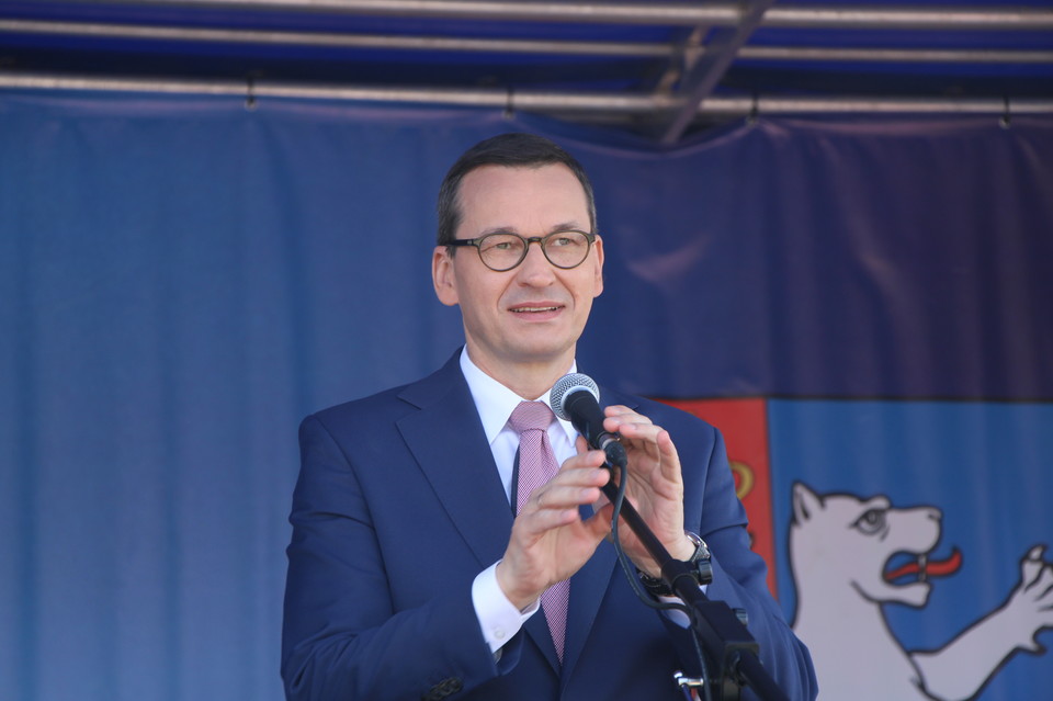 Premier Morawiecki był w Lubartowie, przywiózł czeki dla wójtów - Zdjęcie główne