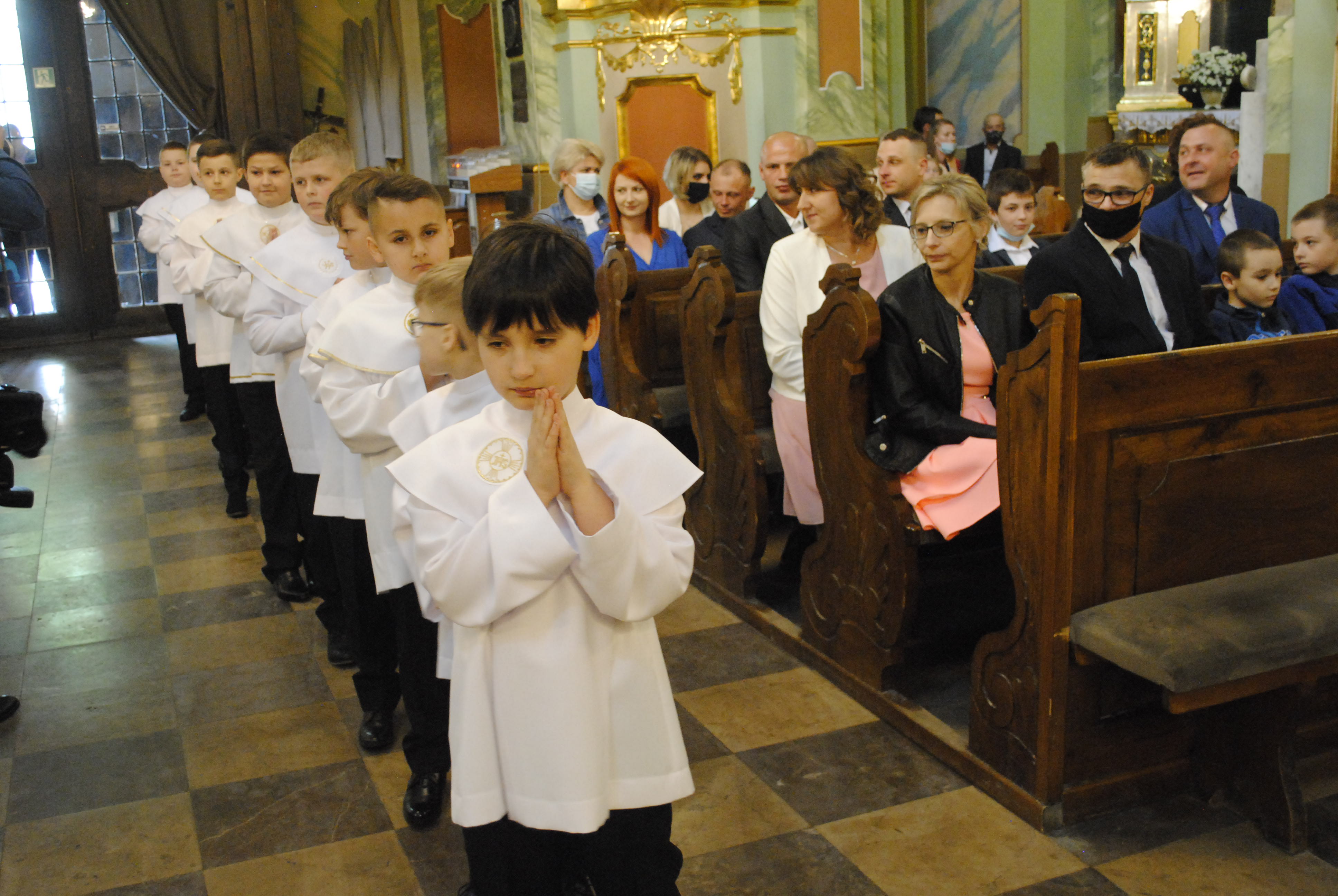 Uroczystość dla dzieci z II grupy odbyła się na mszy o 11.30