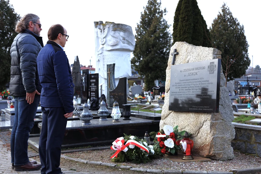 Oddali cześć i chwałę Bohaterom! - Zdjęcie główne