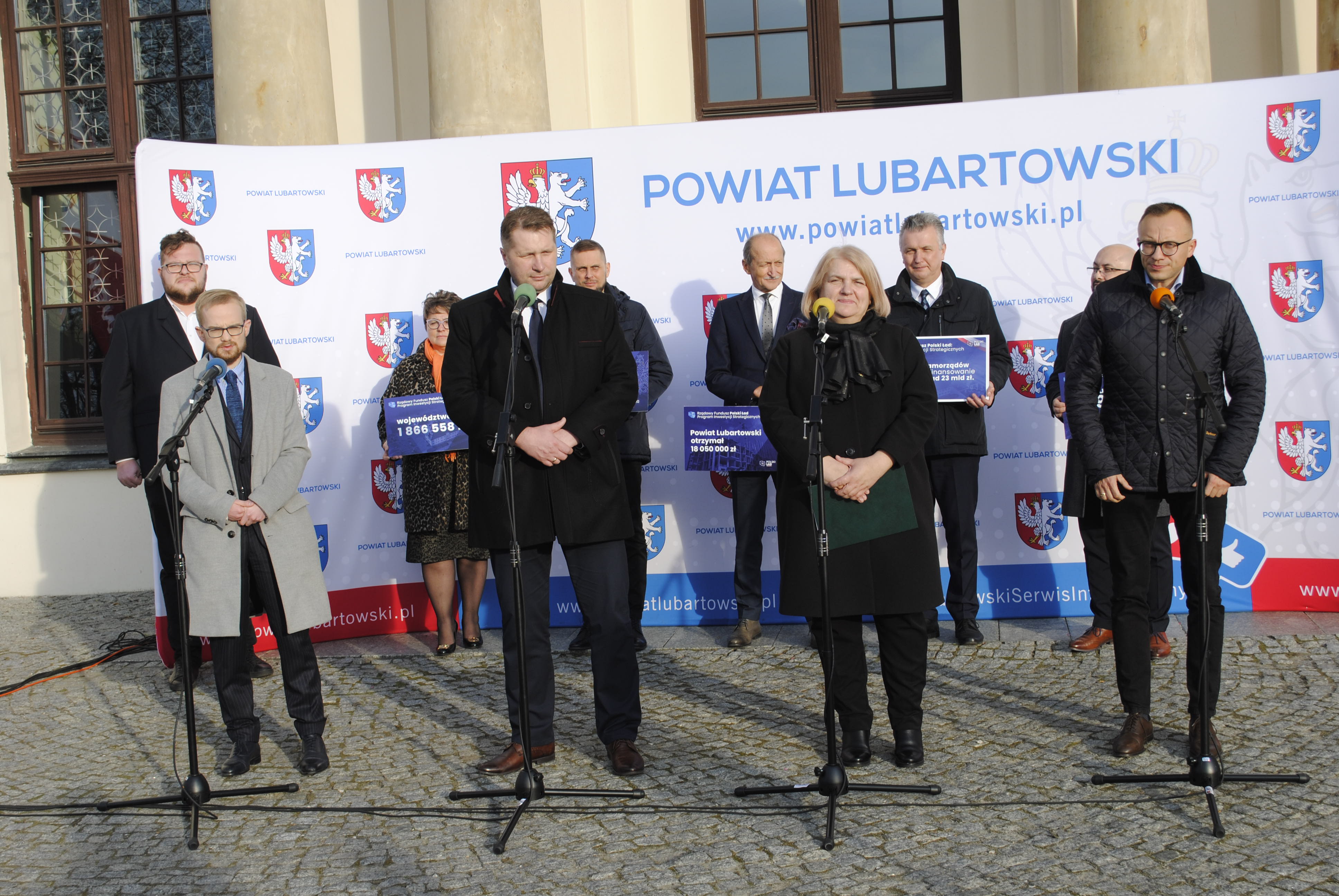Ministrowie w Lubartowie chwalili Polski Ład.  Rekordowa dotacja dla powiatu lubartowskiego - Zdjęcie główne