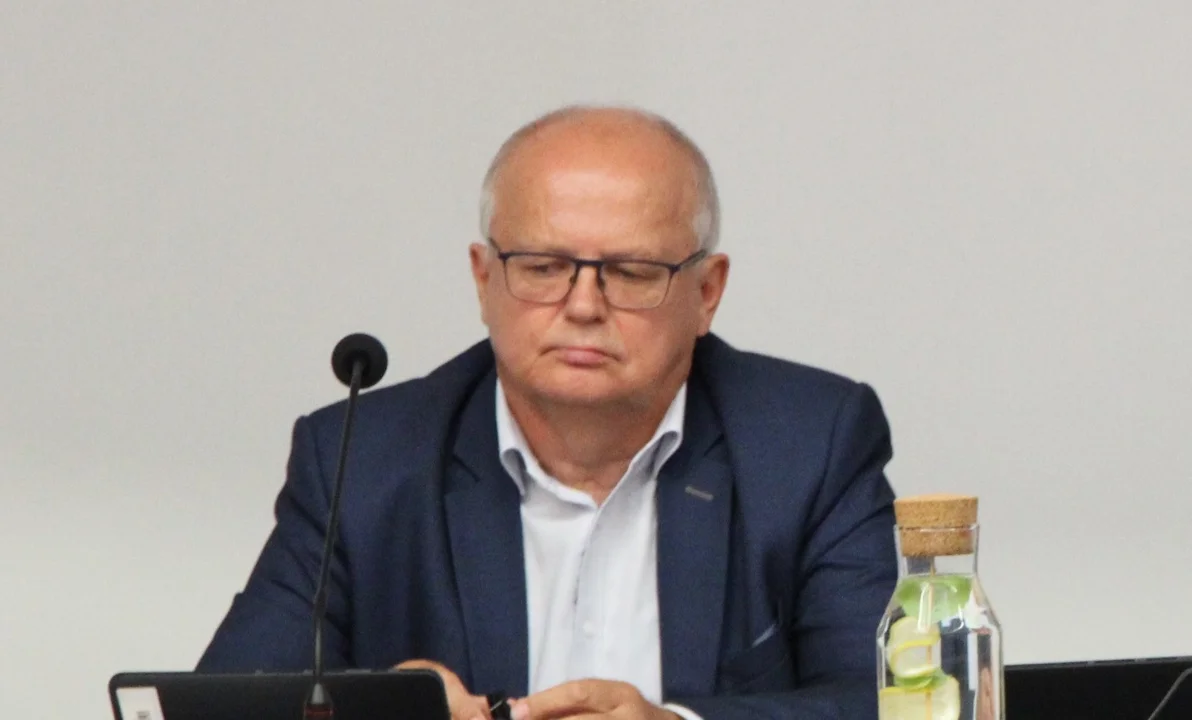 Urząd Wojewódzki: przewodniczący Rady Miasta Lubartów przekroczył kompetencje - Zdjęcie główne