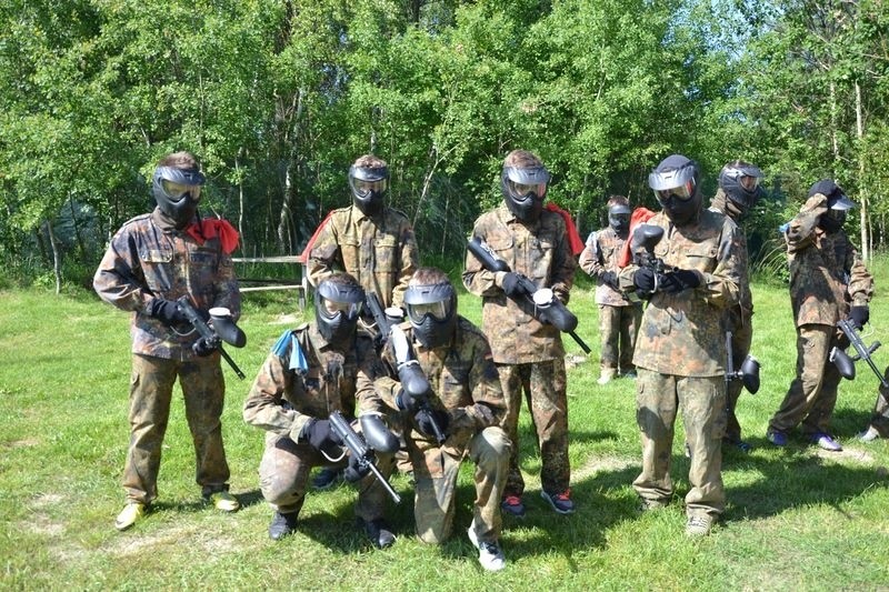 Gimnazjum Sportowe na paintballu - Zdjęcie główne