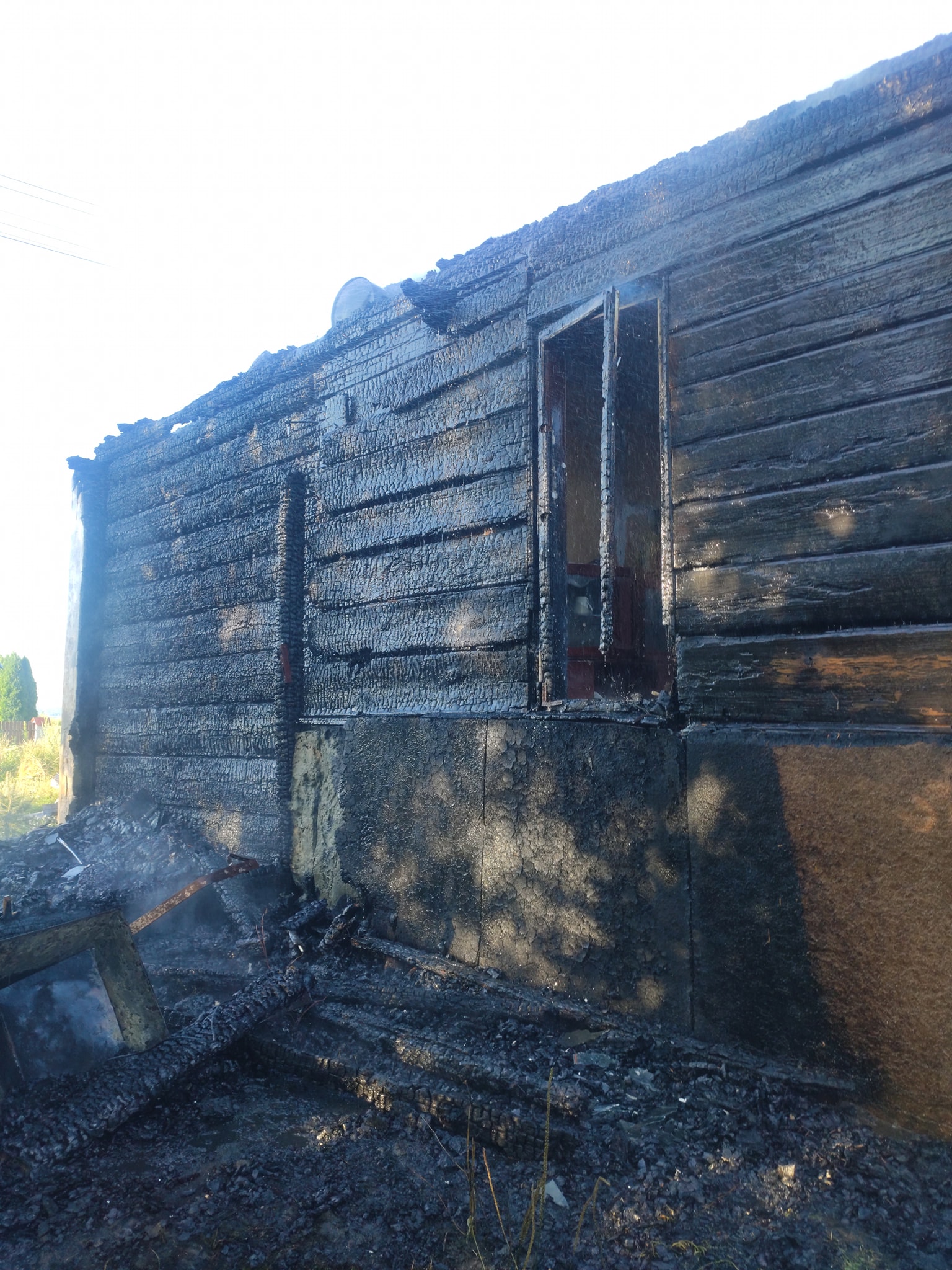Dom jednorodzinny spłonął w Blizocinie - Zdjęcie główne