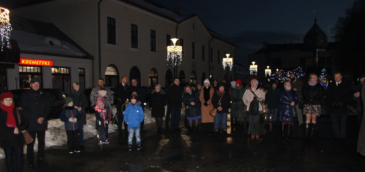 Świąteczny jarmark i miejska Wigilia w Lubartowie - Zdjęcie główne