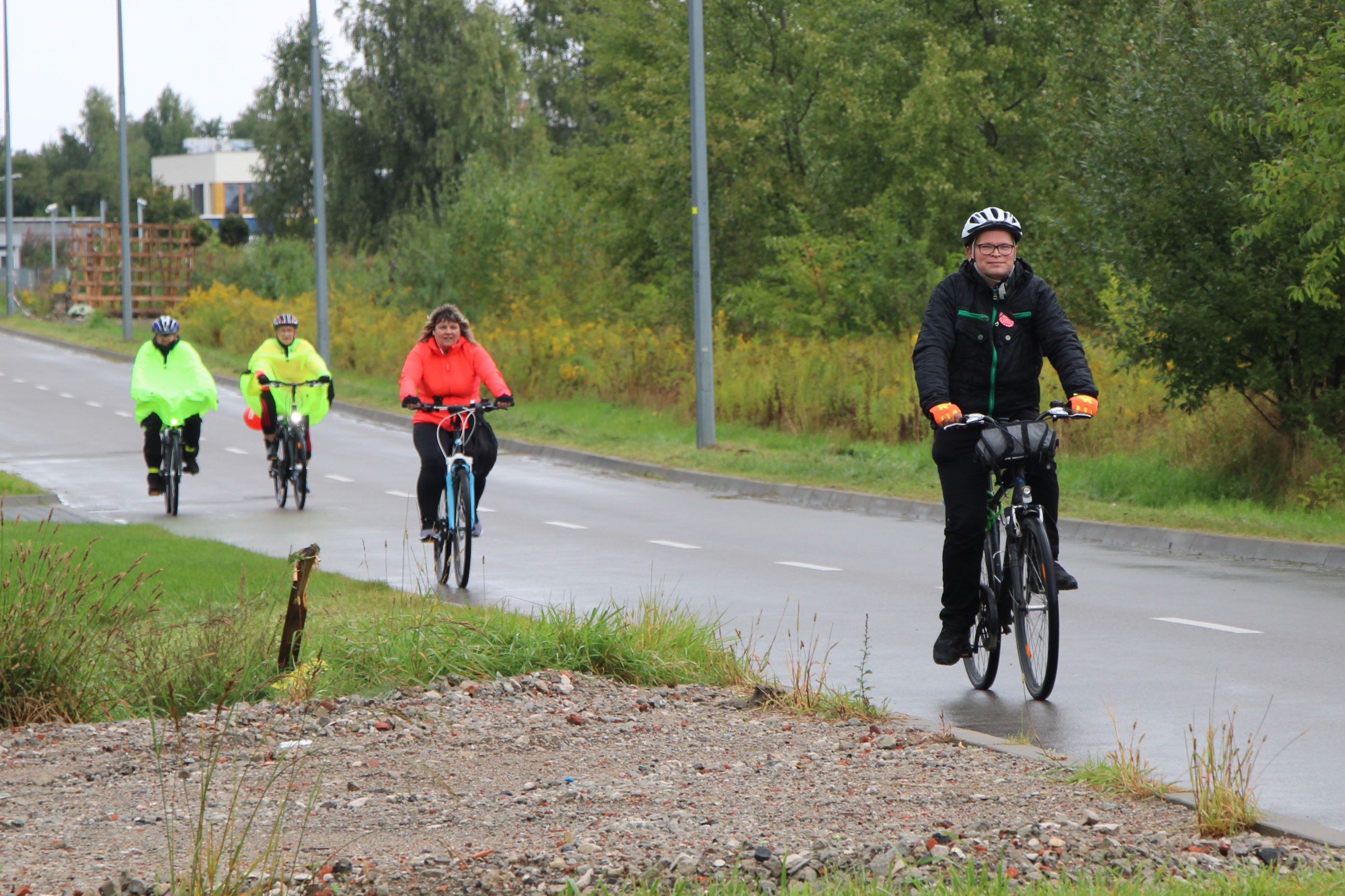 Lubartów: Święto Roweru w deszczu. Pogoda wystraszyła rowerzystów - Zdjęcie główne