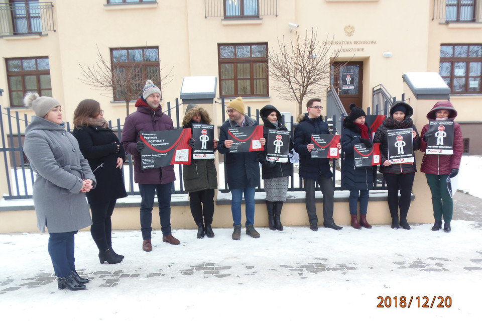 Protest w prokuraturze - Zdjęcie główne