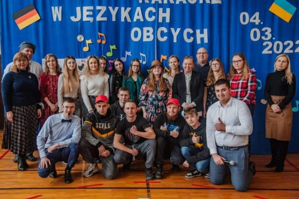 Konkurs w RCEZ w Lubartowie. Karaoke w obcych językach (zdjęcia) - Zdjęcie główne