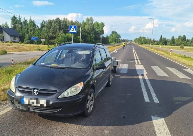 Powiat lubartowski: Potrącenie w Szczekarkowie. Samochód uderzył chłopca na przejściu dla pieszych - Zdjęcie główne