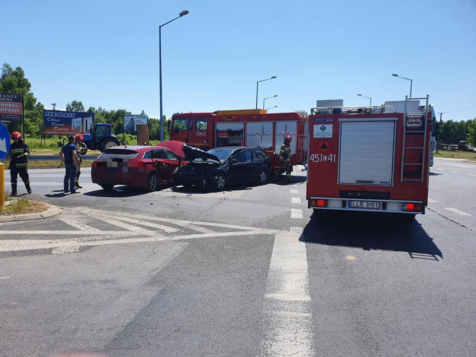 Zderzenie na obwodnicy Lubartowa, jedna osoba poszkodowana - Zdjęcie główne