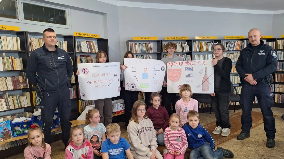 Ferie w bibliotece w Ostrowie Lubelskim - Zdjęcie główne