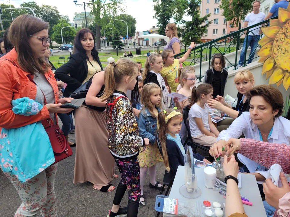 Byłeś dziś z dzieckiem w PMDK? Znajdź się na zdjęciu! [FOTOGALERIA] - Zdjęcie główne