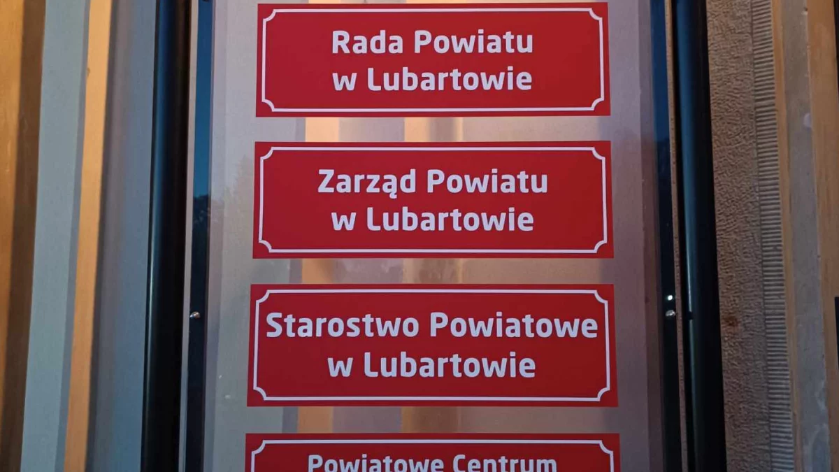 Mieli radzić o szpitalu w Lubartowie, ale sesji nie będzie - Zdjęcie główne