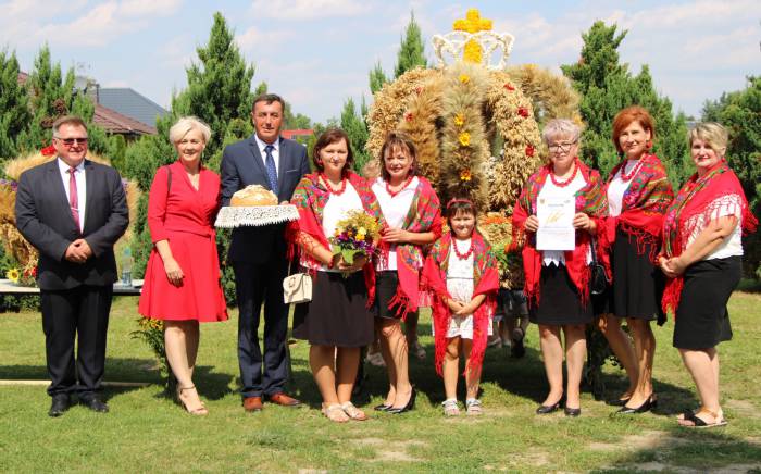 Bezapelacyjnie "naj" wieniec mieszkańców Wólki Rokickiej i Wólki Rokickiej Kolonii będzie reprezentował Gminę Lubartów na Dożynkach Powiatowych 29 sierpnia w Firleju 