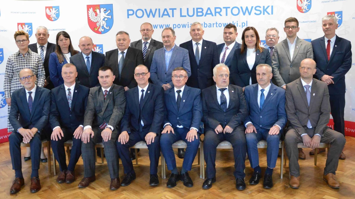 Ależ mariaż w powiecie lubartowskim. PiS dogadał się z PSL-em, "Ludowcy" z wicestarostą! - Zdjęcie główne