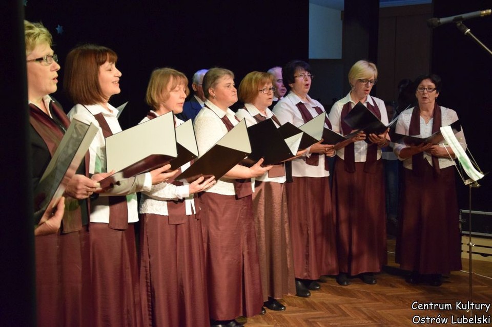 Koncert kolęd w Ostrowie - Zdjęcie główne