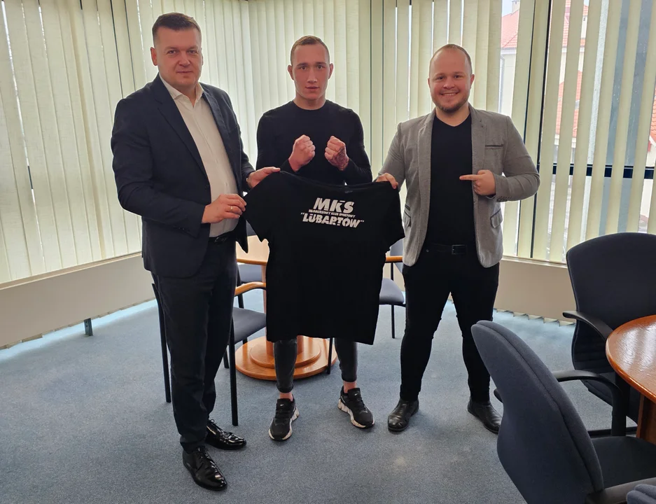 Dominik BUCZEK w MKS "Lubartów". Zawodnik MMA będzie reprezentował lubartowski klub - Zdjęcie główne