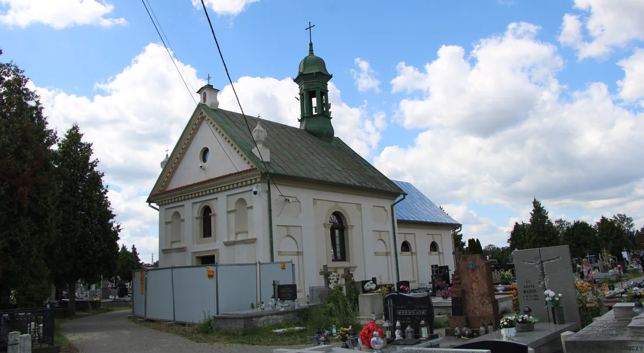 Ponad 10 mln zł na zabytki w powiecie lubartowskim. 1,2 mln zł na kaplicę cmentarną - Zdjęcie główne