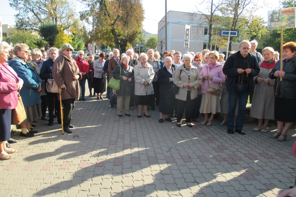 Koronka do Bożego Miłosierdzia na ulicach Lubartowa - Zdjęcie główne