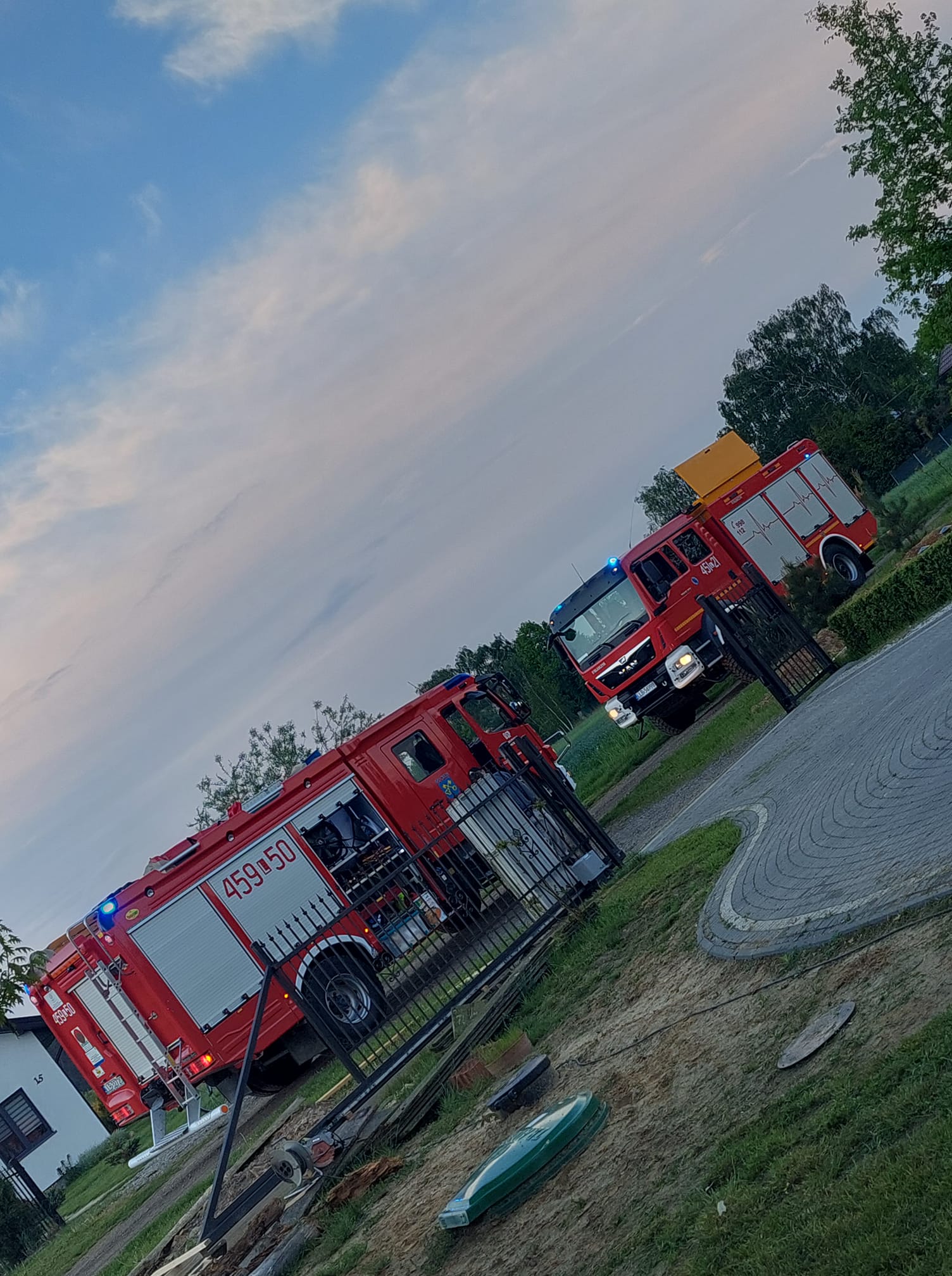 Pożar sadzy w Kamionce. Gasiła straż zawodowa i OSP - Zdjęcie główne