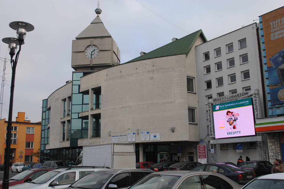 Dziś sesja Rady Miasta - przewodniczący w urzędzie, radni w domach - Zdjęcie główne