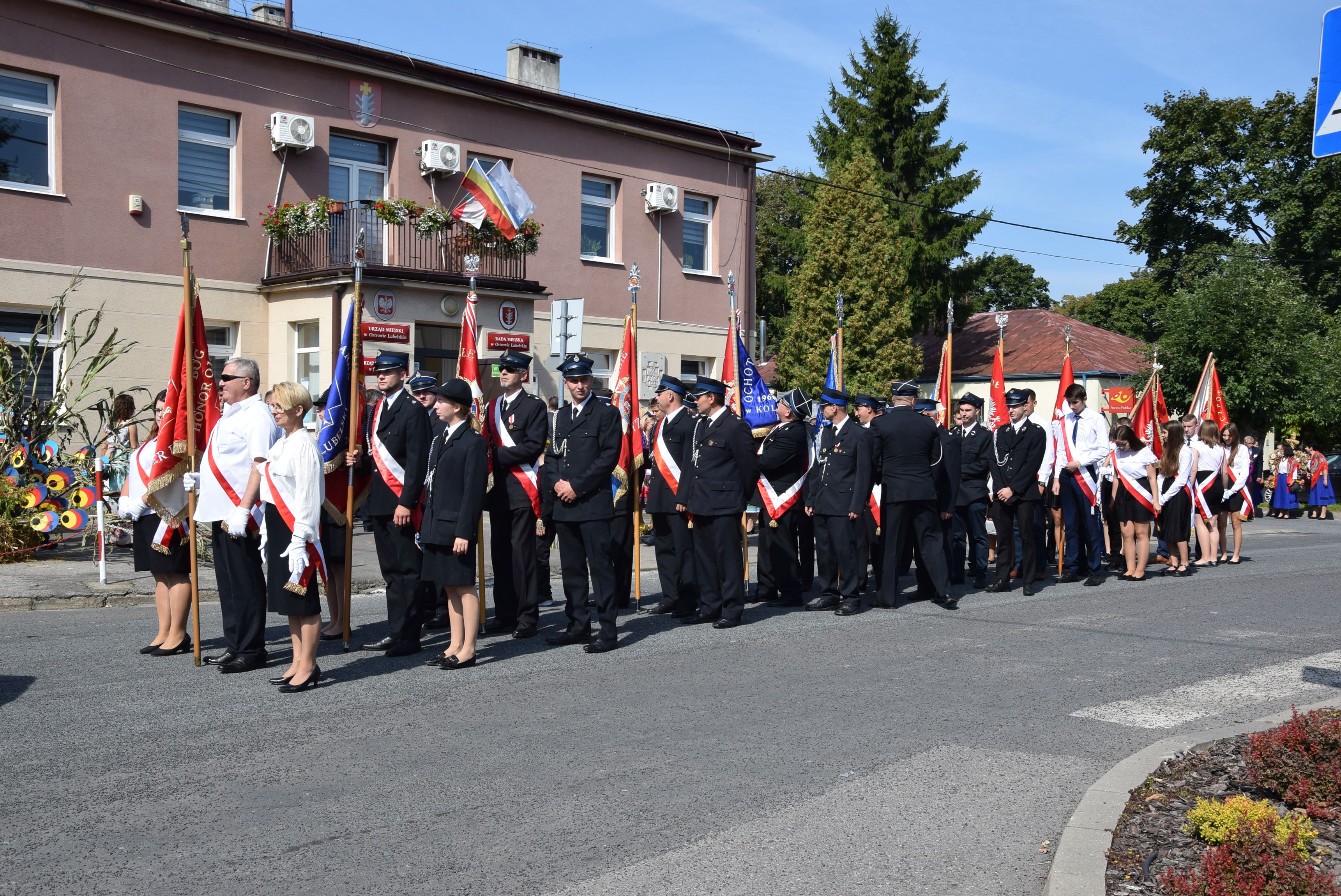 Ostrów Lubelski: Dożynki z korowodemi i tańcami (galeria) - Zdjęcie główne