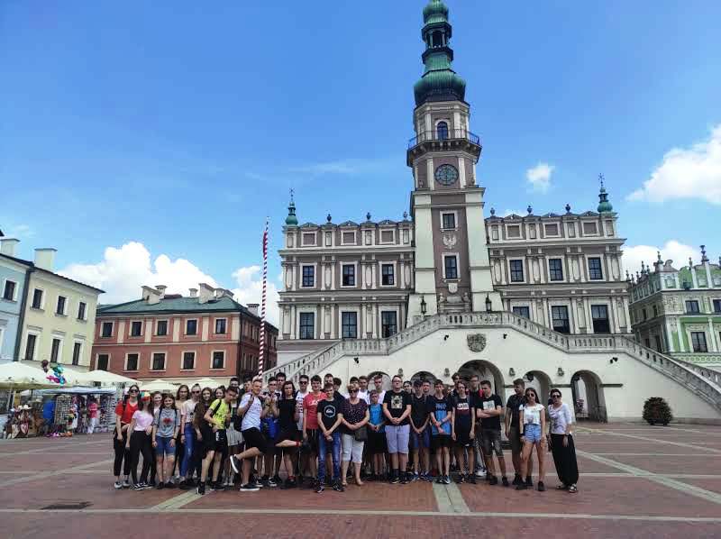Uczniowie II LO w Lubartowie integrowali się  w Krasnobrodzie i Zamościu - Zdjęcie główne